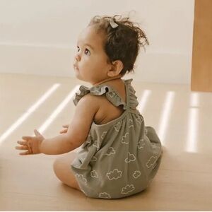 Quincy Mae Ribbed Ruffle Cloud Romper